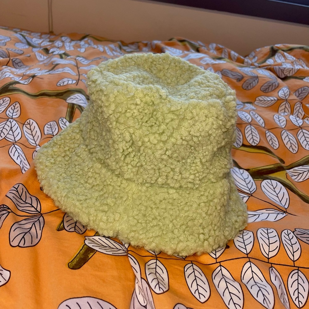 Lime Green Fuzzy Bucket Hat Forever 21 OSFA